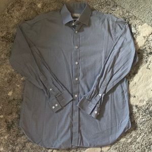 $18 with Bundle: Men’s Michael Kors Size Large Button Up, Slim Fit